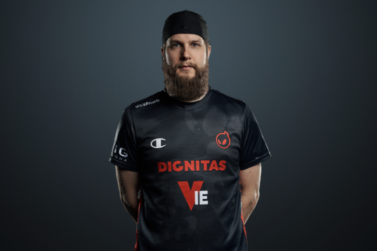 英雄联盟S15总决赛主题曲由邓紫棋演唱重返中国